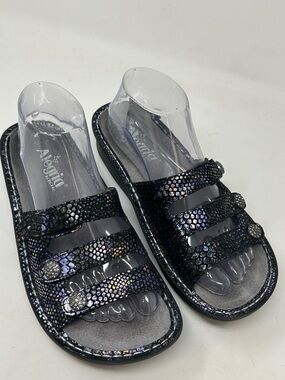 Alegria Fiona Black Pewter Mosaic Leather Triple Strap Sandal Size 39